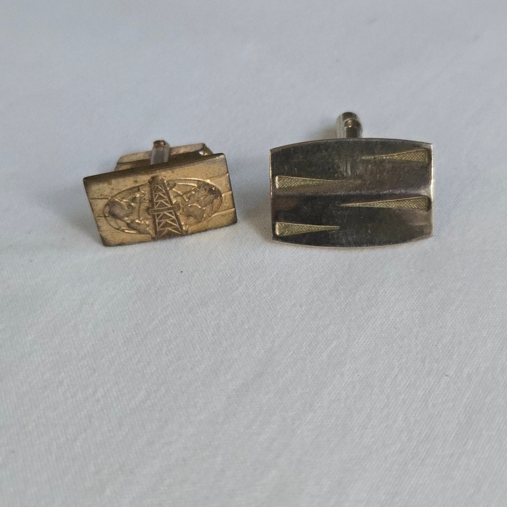 VTG Oil Derrick Mismatched Cufflinks MCM Geometric OS Mens Gold Silver Unbranded